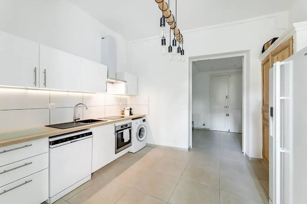 Crew House 10 Beds Apartment La Ciotat
