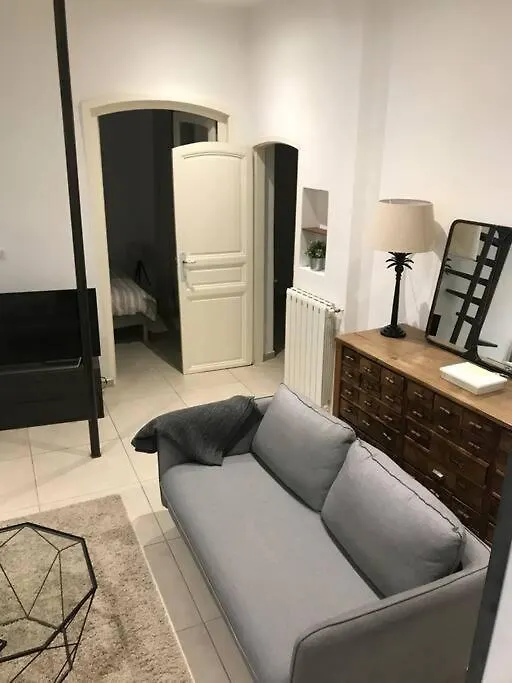 Crew House 10 Beds Apartment La Ciotat